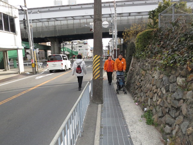 柴原3丁目交差点