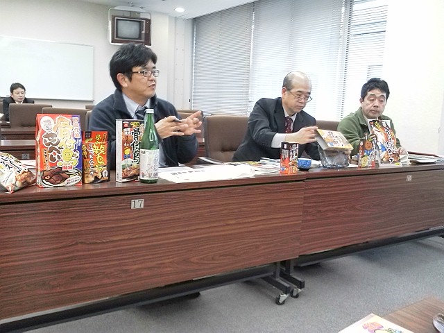 公明党豊中市議会議員団9名で、丸亀市に視察